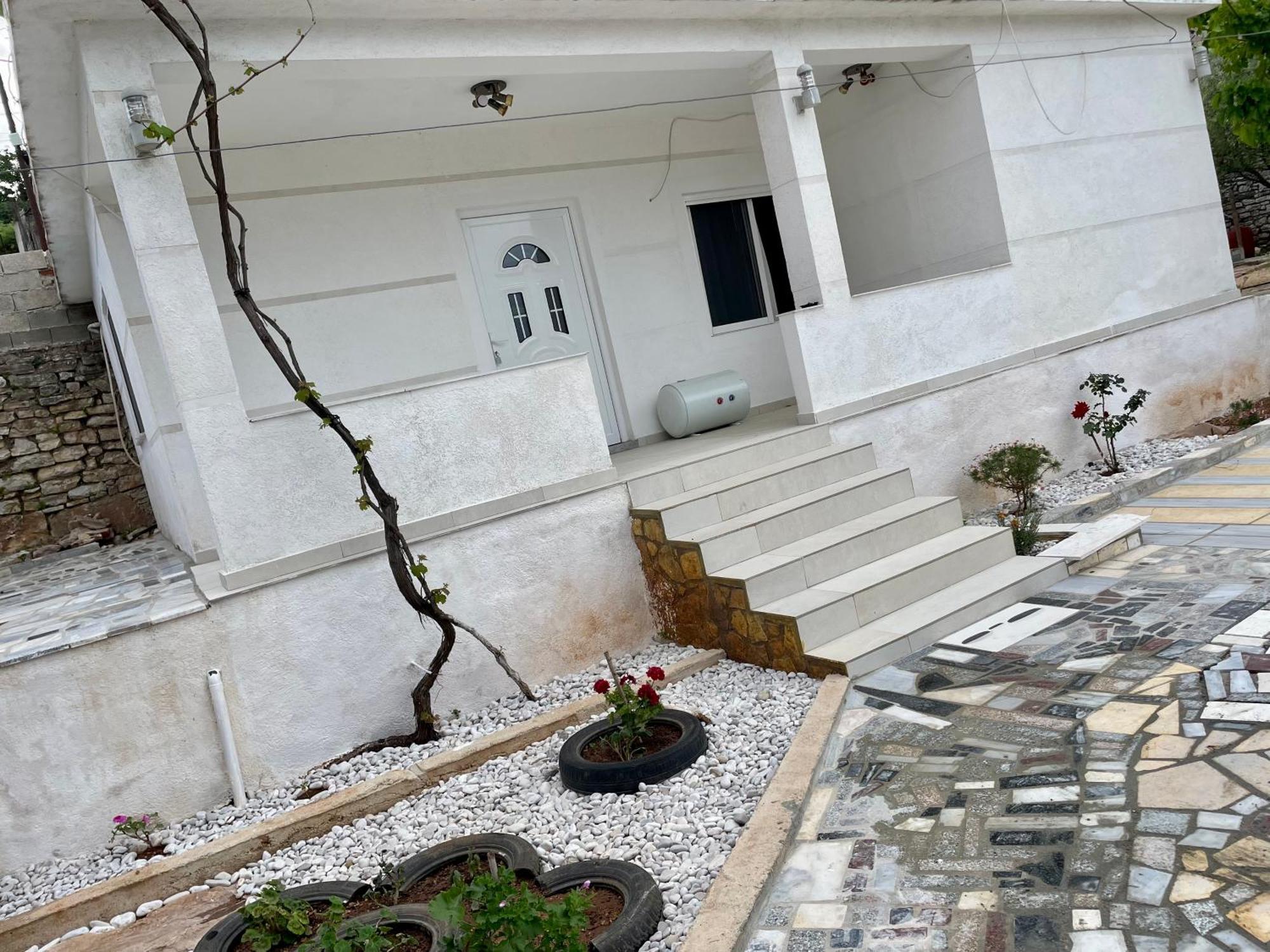 Flora'S Place Sarandë Eksteriør billede